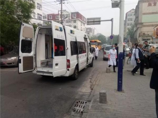 突發(fā)！青島一居民樓發(fā)生爆燃！已造1人死亡，7人受傷！3公里外有震感…